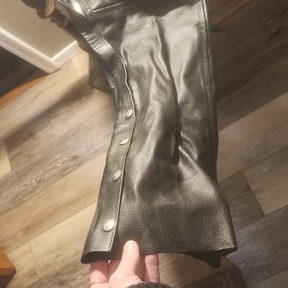Leather motorcycle chaps - Picture 3 of 7
